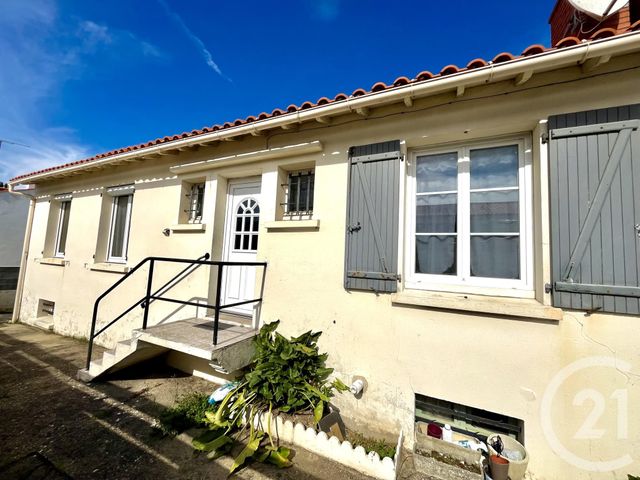 maison à vendre - 9 pièces - 164.14 m2 - ST GILLES CROIX DE VIE - 85 - PAYS-DE-LOIRE - Century 21 Bleu Marine